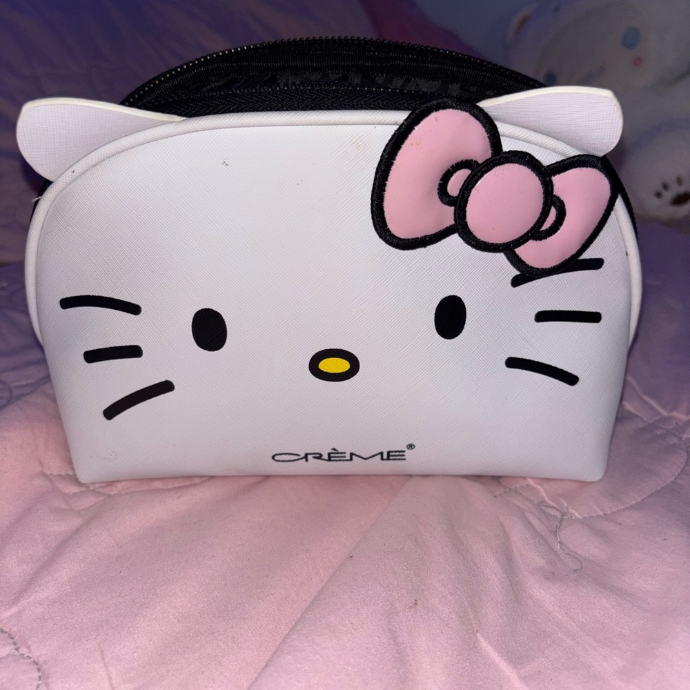 Hello Kitty White and Pink Cosmetic Bag